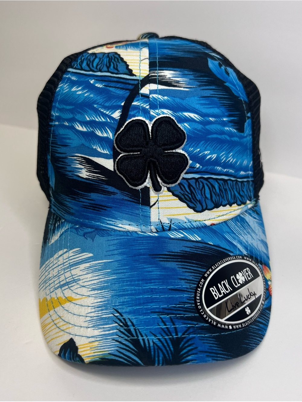 Black Clover 'Island Lucy 12' NWT Hat Snapback Mesh Embroidery 3D Logo Cap Live